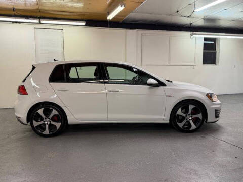 2016 Volkswagen Golf GTI