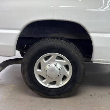 2009 Ford E-Series E-350 SD