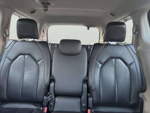 2020 Chrysler Pacifica Touring L Plus