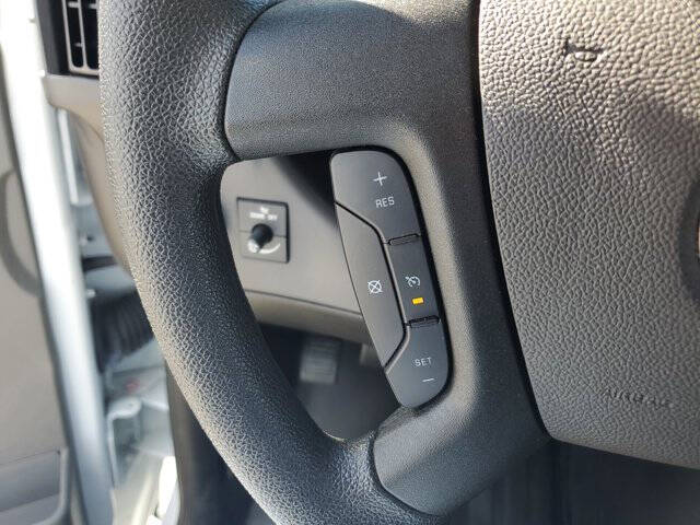 2024 Chevrolet Express 2500