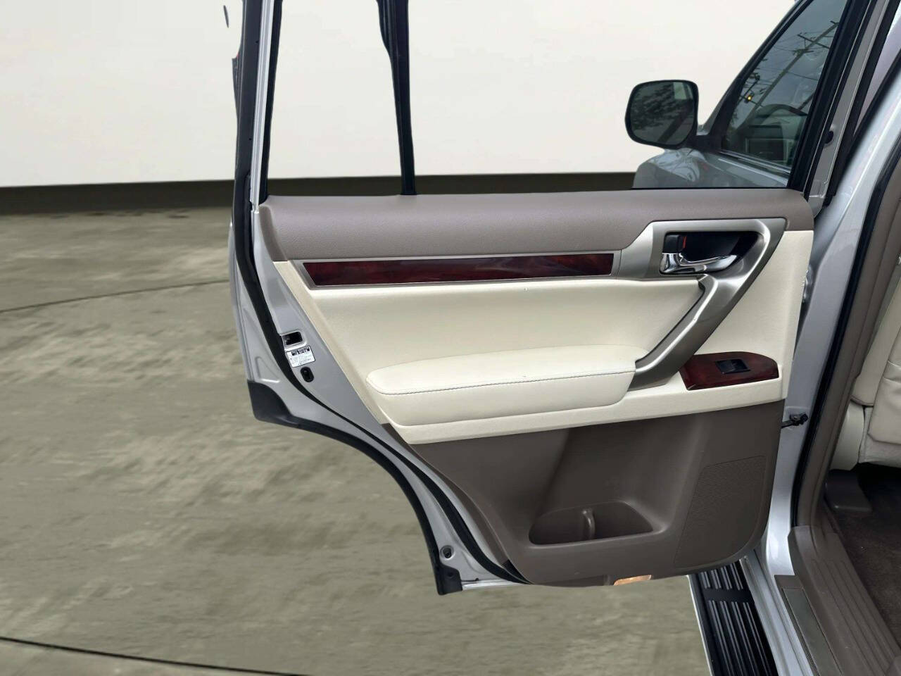 LexusGX 46012