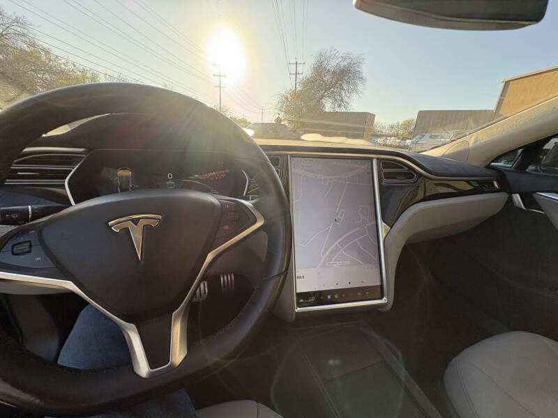 2014 Tesla Model S P85