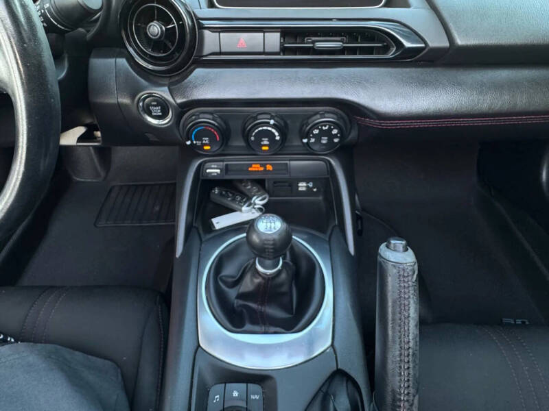 2017 Mazda MX-5 Miata RF Club