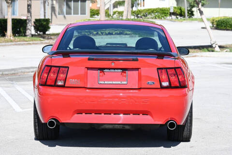 2004 Ford Mustang Mach 1 Premium