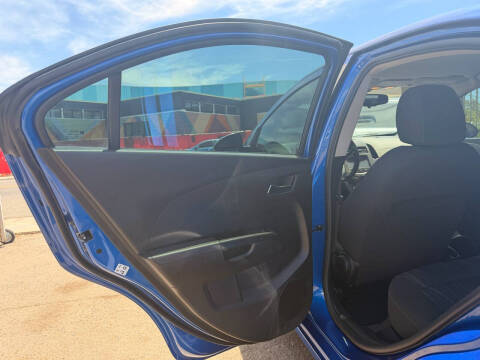 2016 Chevrolet Sonic LT Auto