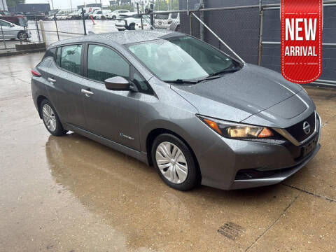 2018 Nissan LEAF for sale at Auto Center of Columbus in Columbus OH