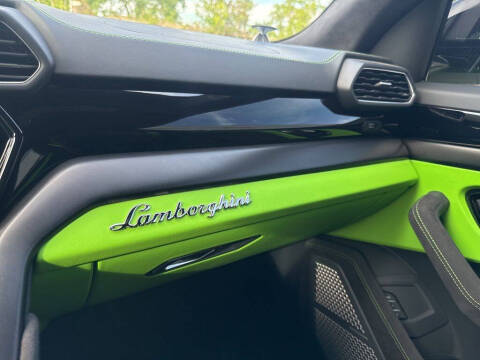 2024 Lamborghini Urus S