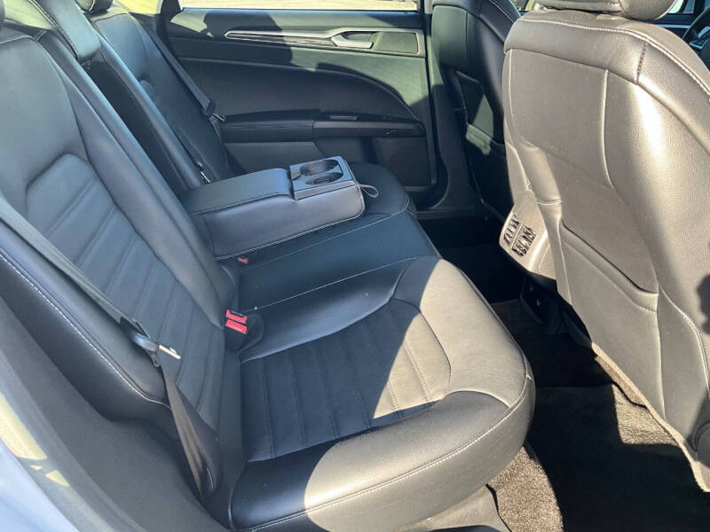 2017 Ford Fusion Hybrid SE