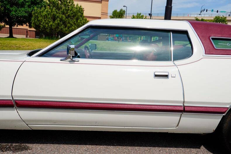 1976 Ford Thunderbird