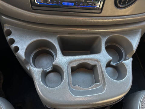 2004 Ford E-Series E-350 SD