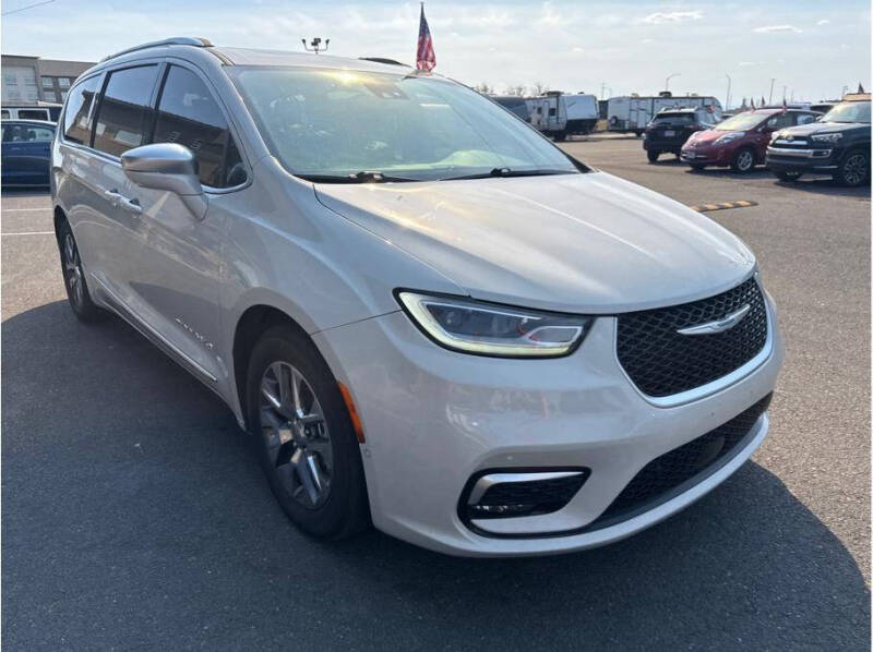 2021 Chrysler Pacifica Hybrid Pinnacle