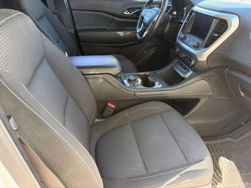 2021 GMC Acadia SLE