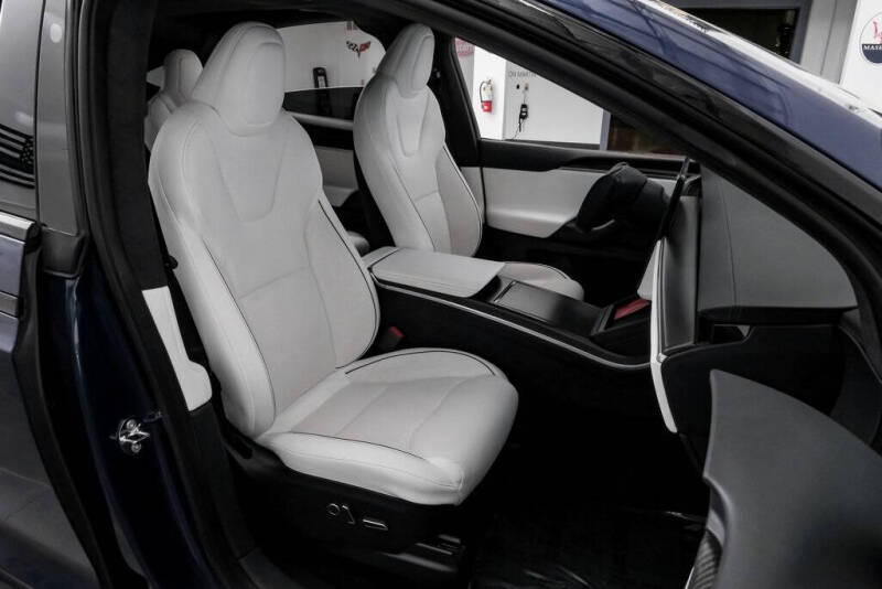 2023 Tesla Model X Plaid