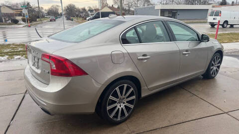 2016 Volvo S60 T5 Inscription Platinum