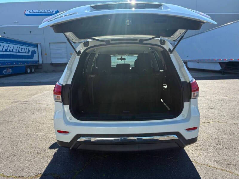 2016 Nissan Pathfinder S