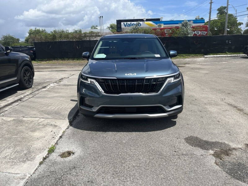 2024 Kia Carnival EX