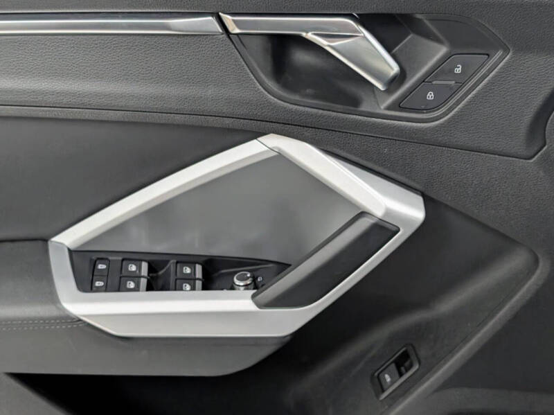 2020 Audi Q3 quattro S line Prem Plus 45 TFSI