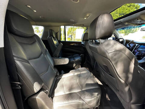 2020 Cadillac Escalade ESV Luxury