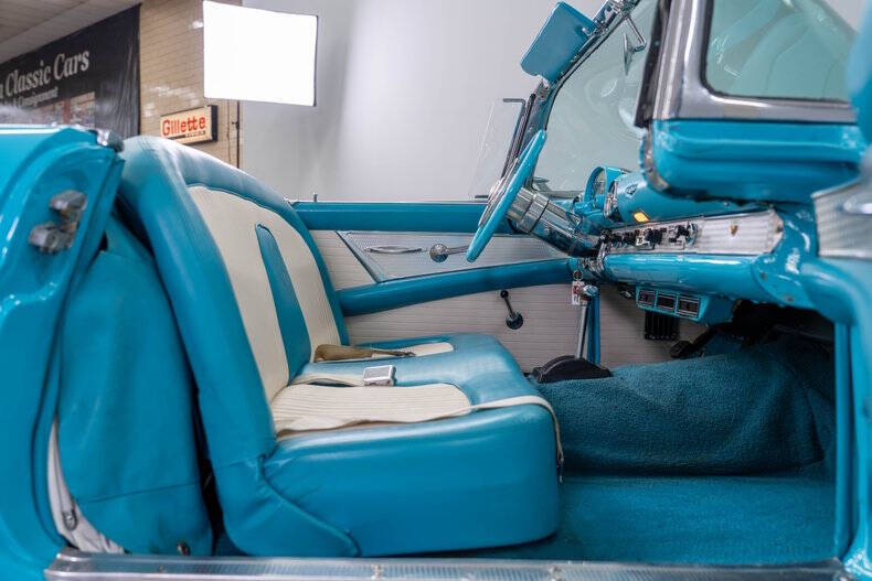 1956 Ford Thunderbird