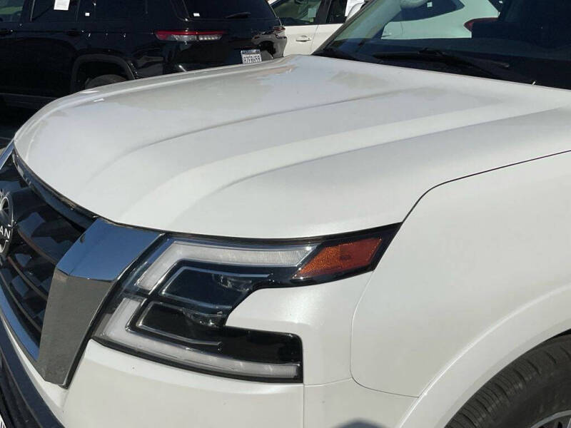 2022 Nissan Armada SL