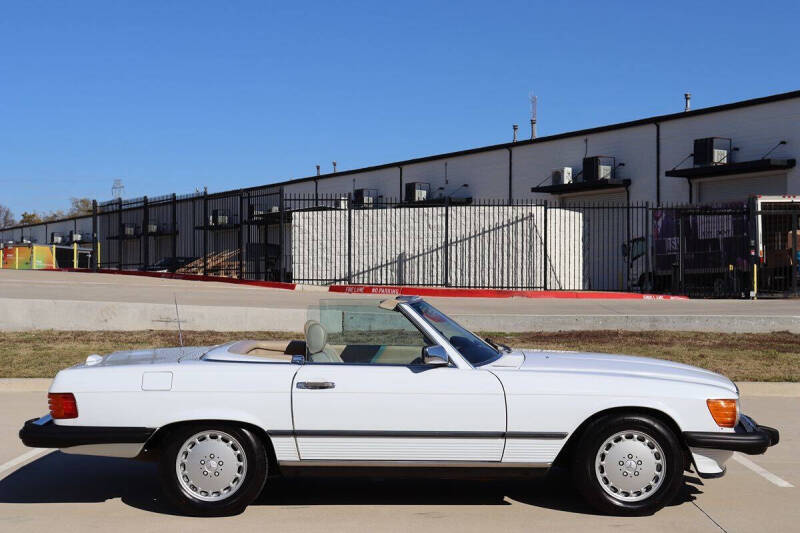 1988 Mercedes-Benz 560-Class 560 SL