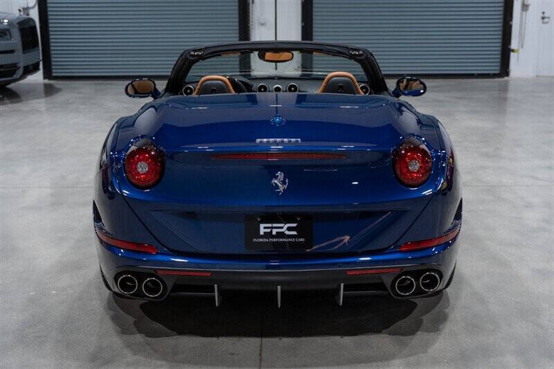 2016 Ferrari California T