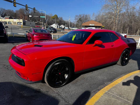 2016 Dodge Challenger SXT Plus