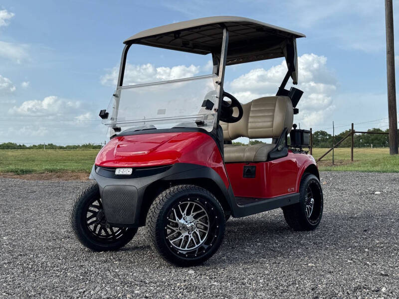 2024 E-Z-GO RXV ELiTE