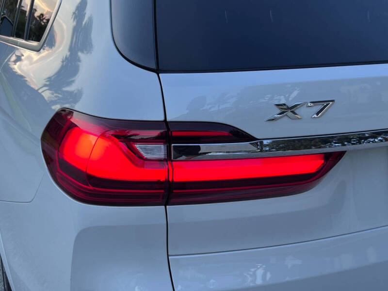 2021 BMW X7 xDrive40i