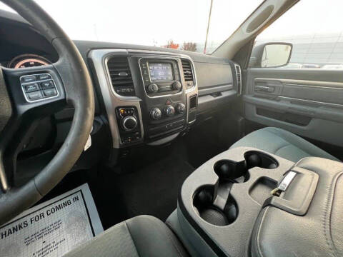 2018 RAM 1500 SLT