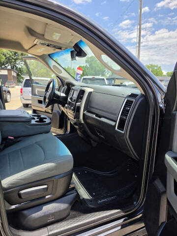 2016 RAM 1500 SLT