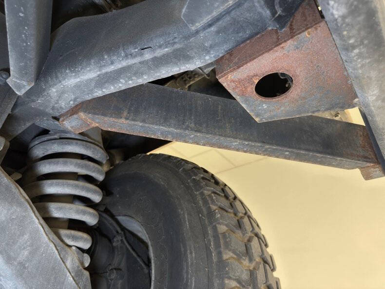 2005 AM General Hummer