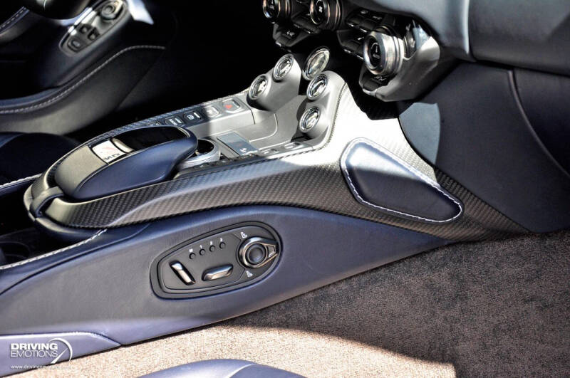 2020 Aston Martin Vantage