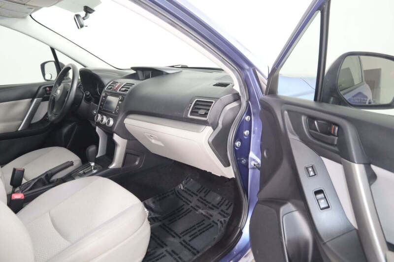 2016 Subaru Forester 2.5i