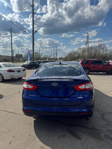 2013 Ford Fusion SE