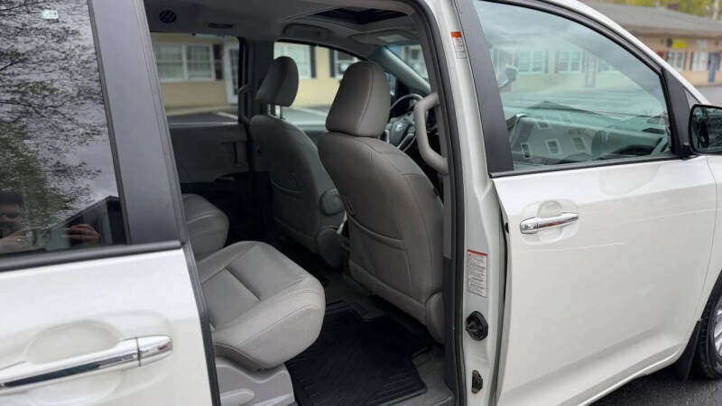 2017 Toyota Sienna