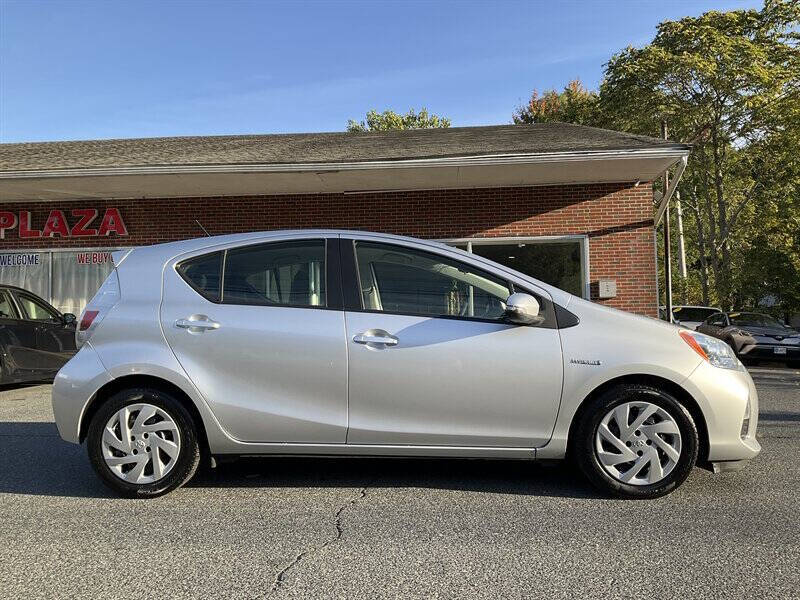 2014 Toyota Prius c Two