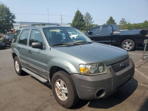 2005 Ford Escape for sale at M & M Auto Brokers in Chantilly VA