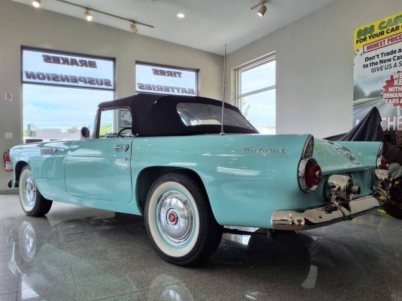 1955 Ford Thunderbird