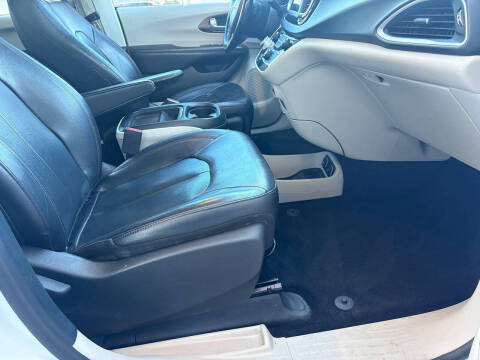 2019 Chrysler Pacifica Touring L