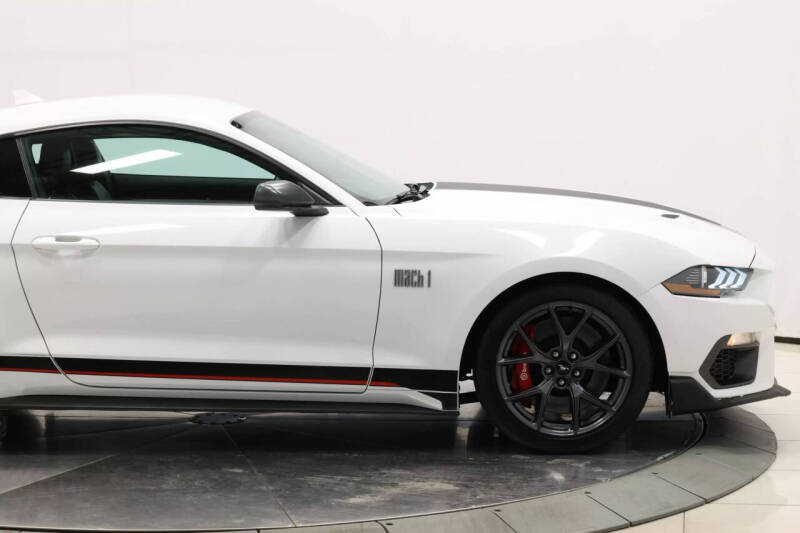 2022 Ford Mustang Mach 1