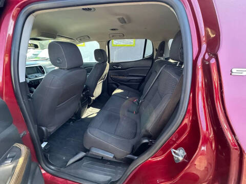 2017 GMC Acadia SLE-2