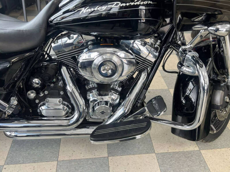 2011 Harley-Davidson FLTRX Road Glide Custom