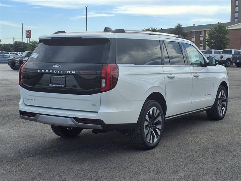 2025 Ford Expedition MAX Platinum