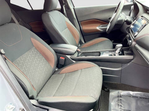 2024 Nissan Kicks SR