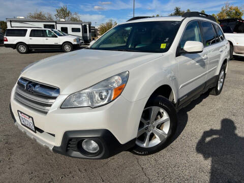 2013 Subaru Outback for sale at Auto Mercado in Clovis CA