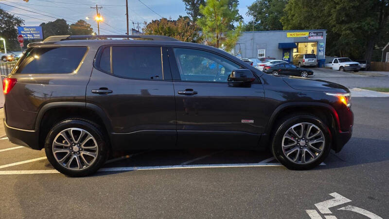 2017 GMC Acadia SLT-1