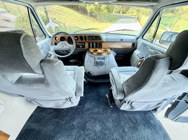 1988 Dodge Ram Van B350