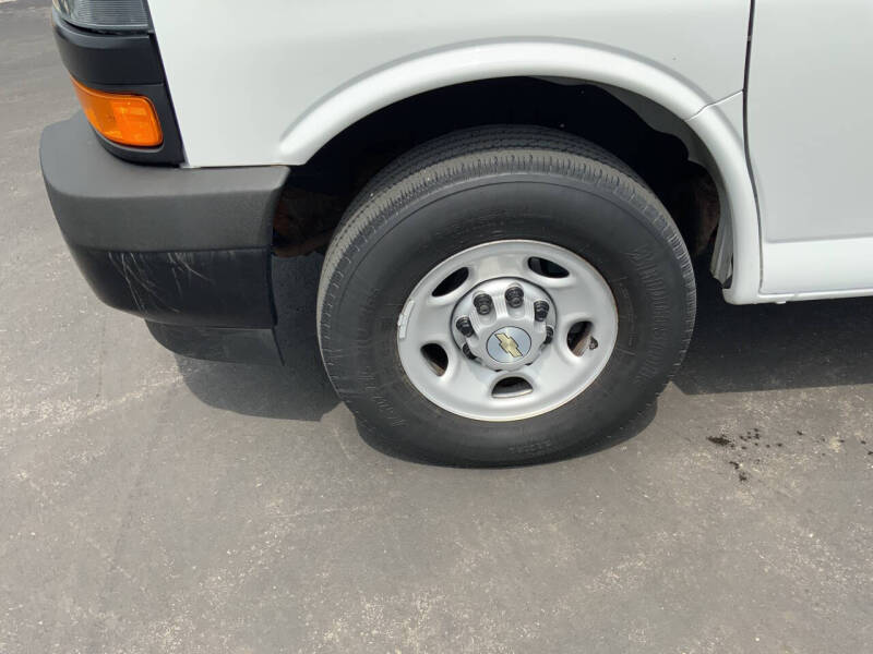 2020 Chevrolet Express 2500