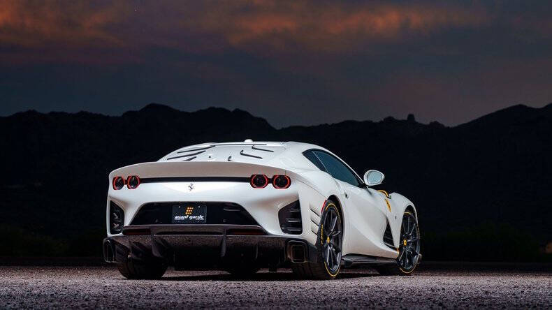 2022 Ferrari 812 Competizione